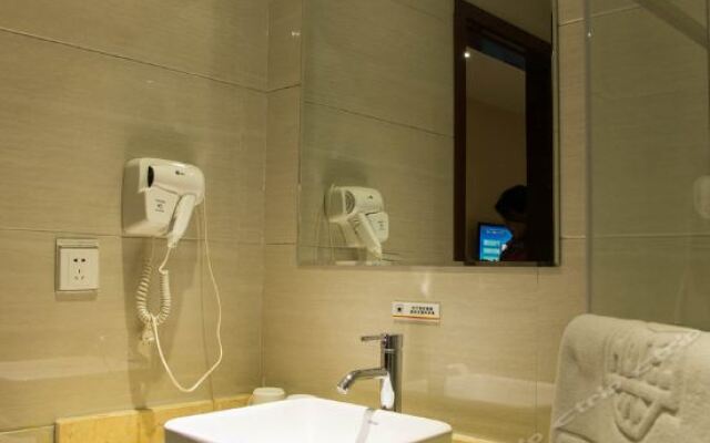 Super 8 Hotel Chibi Shen Long