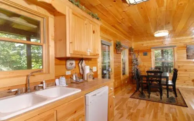 Pine Cove Hideaway 1816 - Two Bedroom Cabin