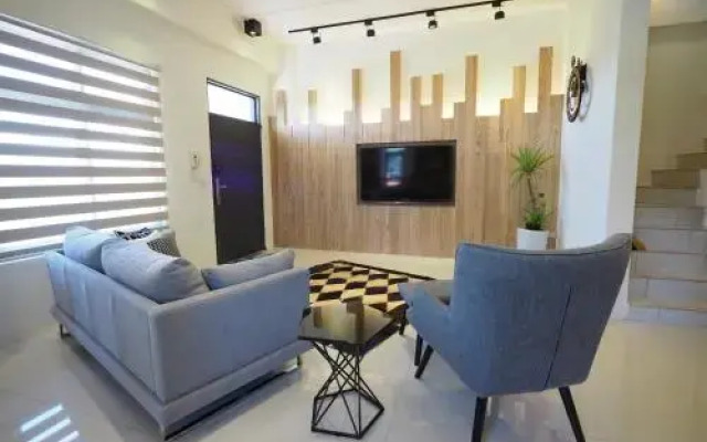 Season 5 Country Inn