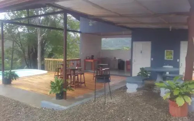 Cabinas Vista Linda
