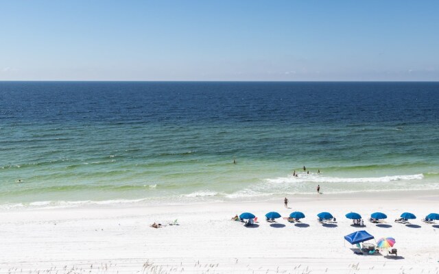 Islander 7004 by RedAwning