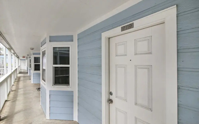 Seascape 2119 1 Bedroom Condo by RedAwning