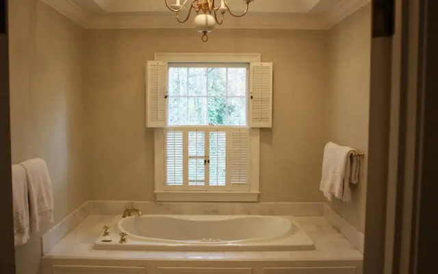 Buckhead 1891 By Homecomfortstay