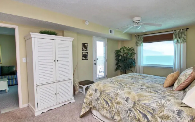 Castaways 5A - 3 Br condo