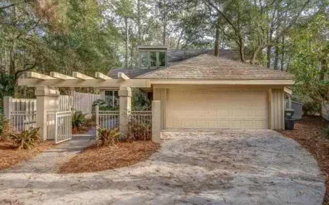 11 Gunnery - 5 Br Home