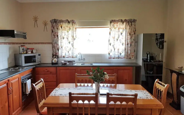 Zwavelpoort Guesthouse