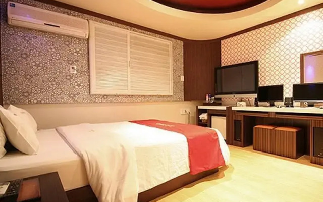 Hotel Parkway