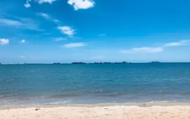 三亚湾海绵贝贝旅租