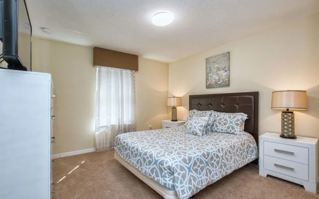 Paradise Palms 3075