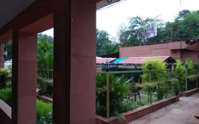 Aryans Taj Resort