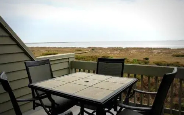 Pelican Watch 1380 by RedAwning