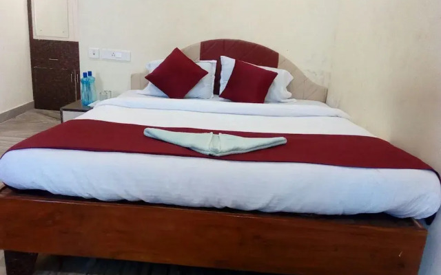 Goroomgo Homestay Green Puri
