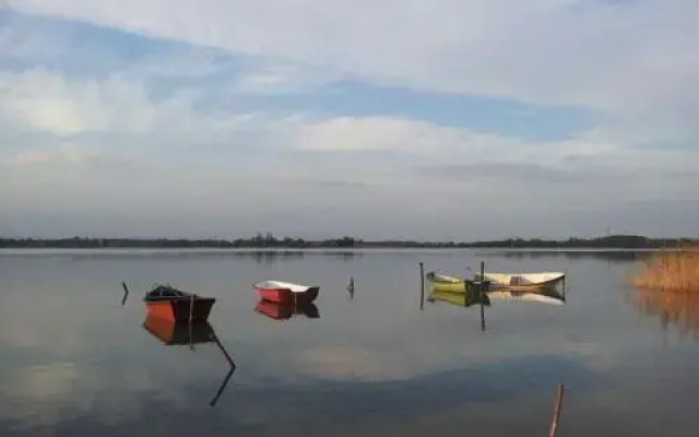 Bajkowy Domek Nad Samym Jeziorem