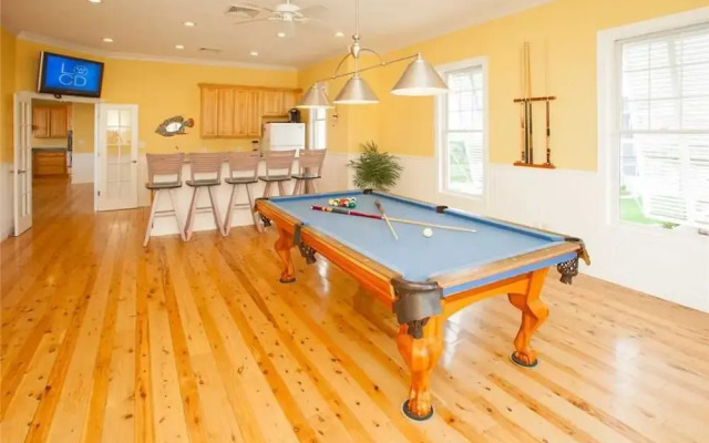 Dmanfish - 9 Br Home