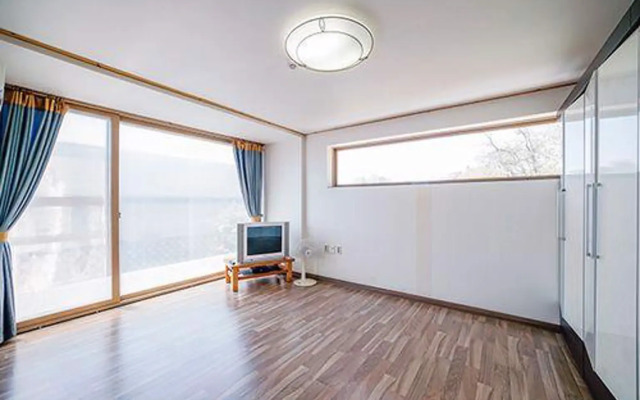 Ganghwa Sorae Gallery Pension