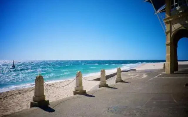 The Cottesloe Artist's Retreat