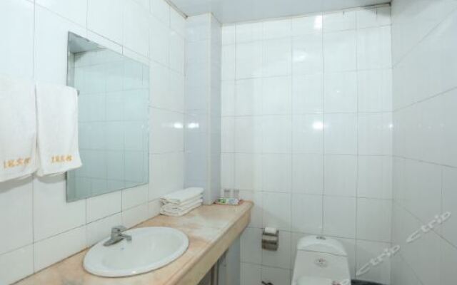 Manzhouli Crown Inn