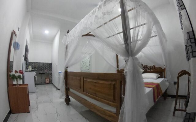 Girilena Guest House