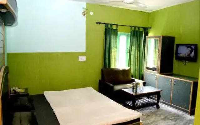 Puri Hotel Kasauli