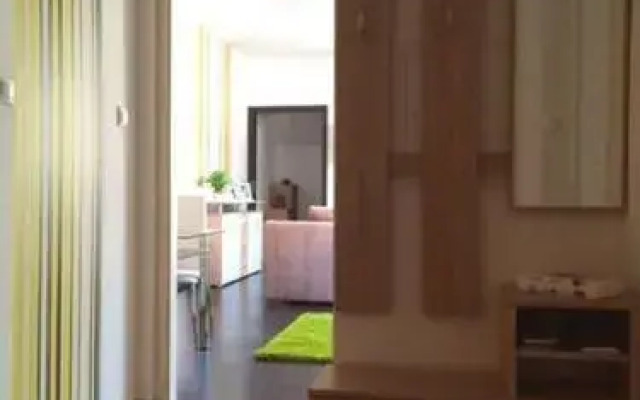 Ékszerdoboz A Budai Vár Alatt