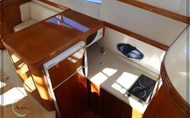 Marina ship