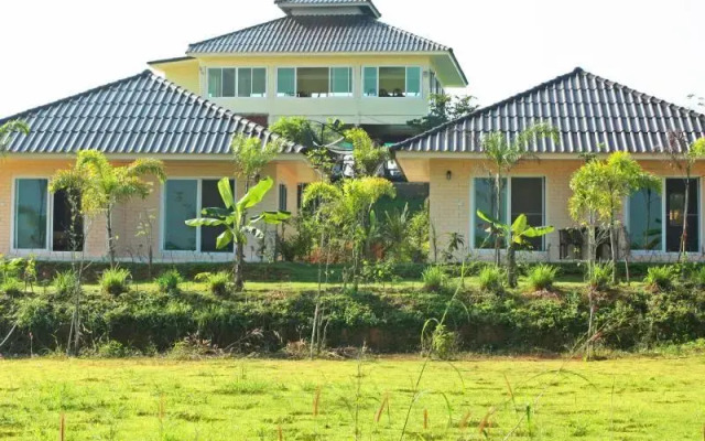 Iyara B.R. Resort Chantaburi