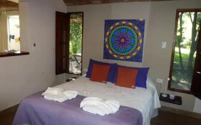 Pueblo Santo, Cabañas & Suites