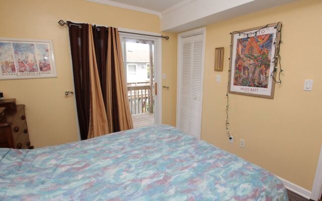 WindOver - 5 Br home by RedAwning