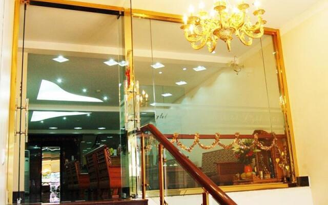 Light Hostel
