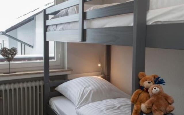 Schanzenstraße 15-R