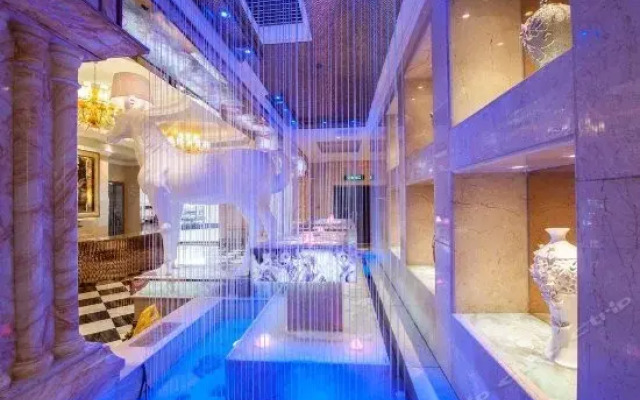 Huayin International Hotel