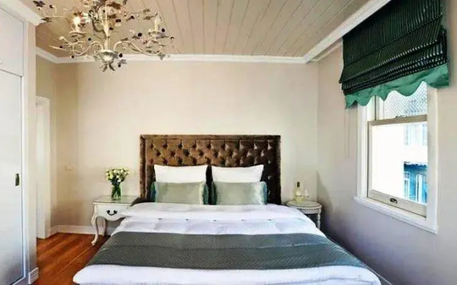 Taximtown Gumussuyu Residence