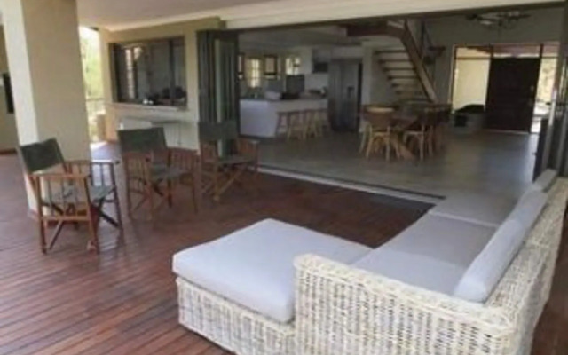 Avian Leisure Bush Lodge
