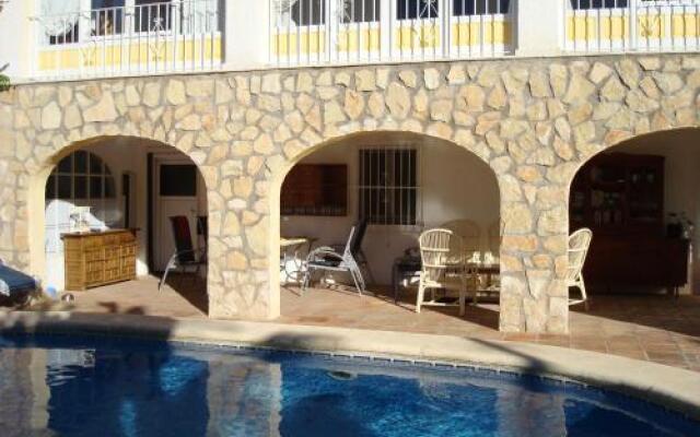 Casa Poppy