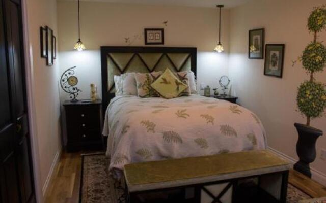 Sunset - 5 Br home by RedAwning