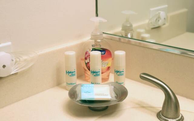 Hale Mahina B403 by RedAwning