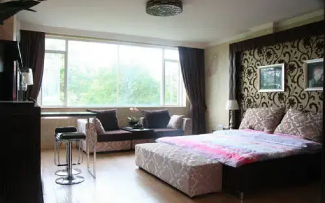 One Carat Hotel
