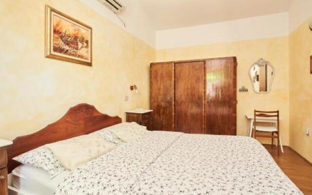 Rooms Carmela