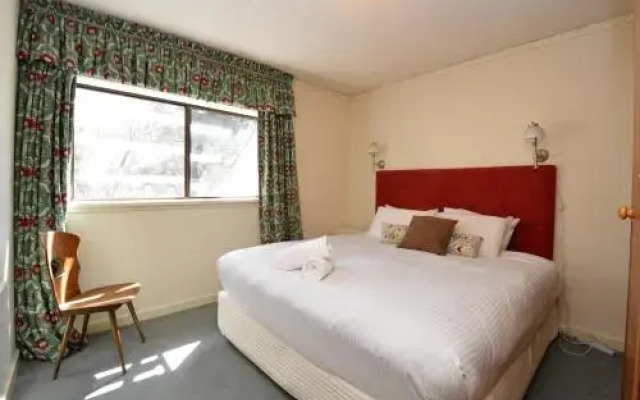Mowamba B2 Three Bedroom