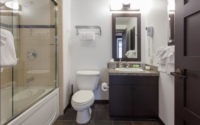 Village 2230 White Mountain Lodge