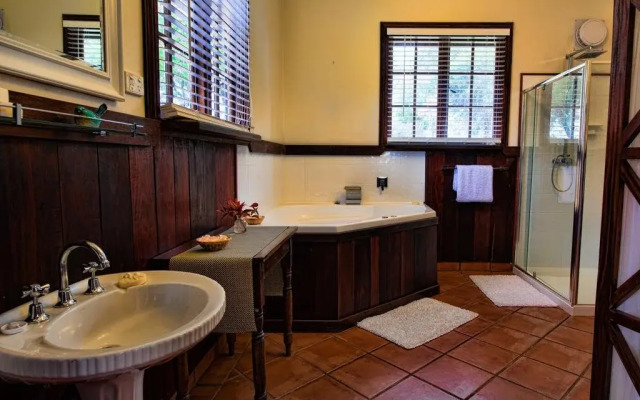 Oak Tree Barn Bridgetown