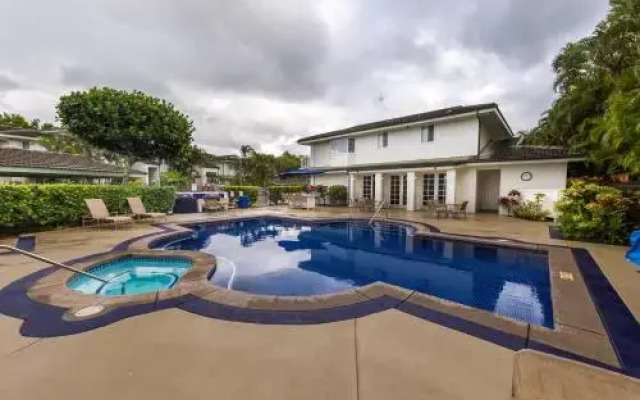 Emmalani Court 411