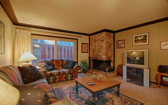 Chateau de Everett - 2 Br Home