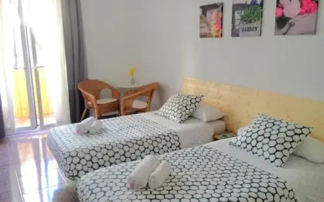 Enzo B&B Montjuic