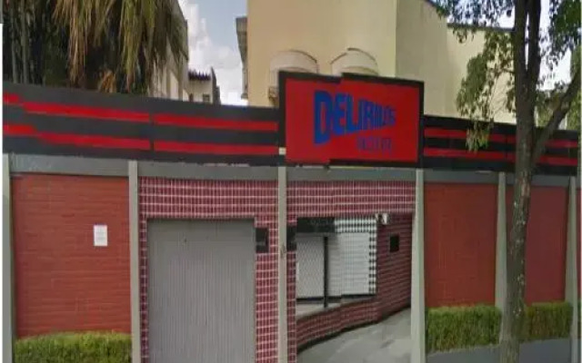 Delirius Motel - Adults Only