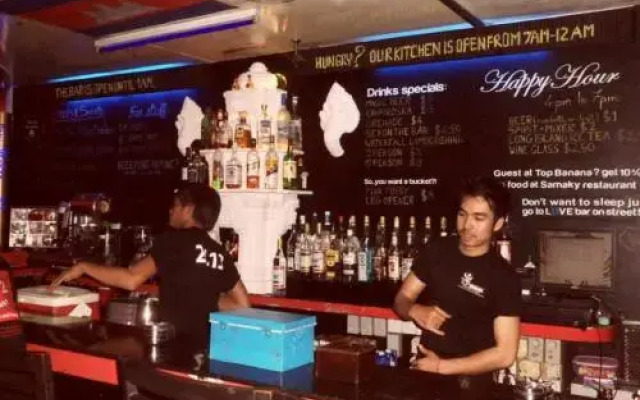Top Banana Guesthouse & Rooftop Bar