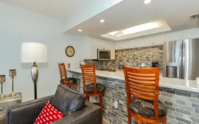 Beautifully Furnished Gulf-Front Condo Just a Walk to the beach by RedAwning