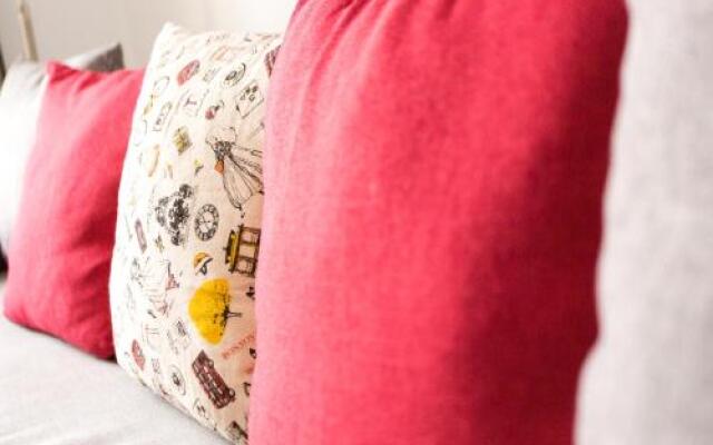 Mint Urban Suites Boho-Chic Retreat