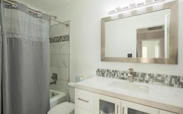 2702 E Cheryl Dr Home