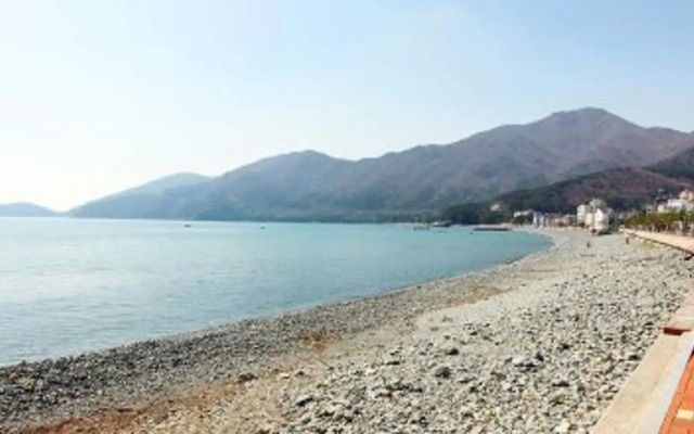 Geoje White Wing Pension